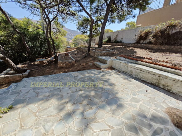 Detached House In Saronida: 250 Sqm On 614 Sqm Plot With Sea View