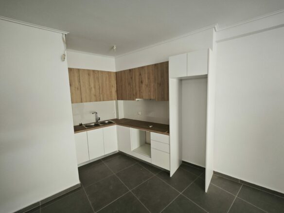 Athens Apartment On 4th Floor With Distinct Features