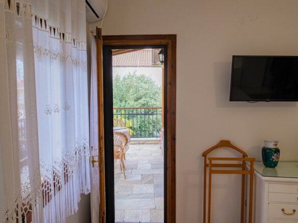 4-bedroom Villa In Thermaikos, Greece (460 M²)