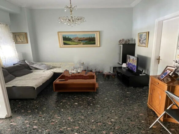 Flat In Greece (180 M²)