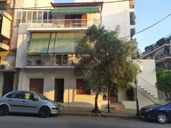 Flat In Greece (180 M²)