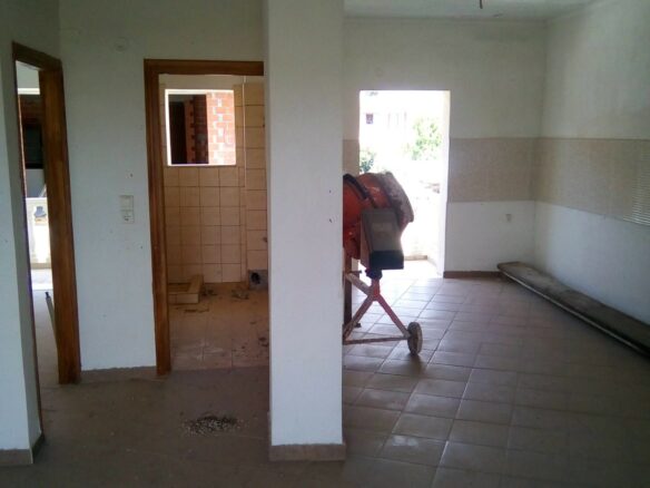 Flat In Greece (450 M²)
