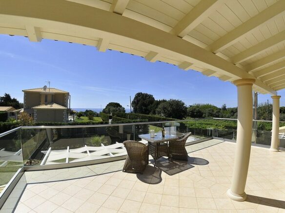 3-bedroom Villa In Corfu, Greece (155 M²)