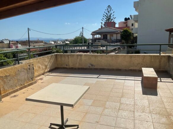 Business In Greece (670 M²)