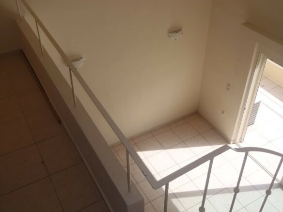 Business In Greece (580 M²)