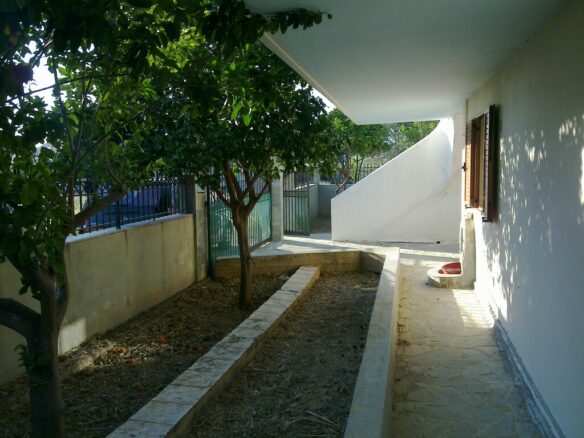 2-bedroom Detached House In Vilia, Greece (134 M²)