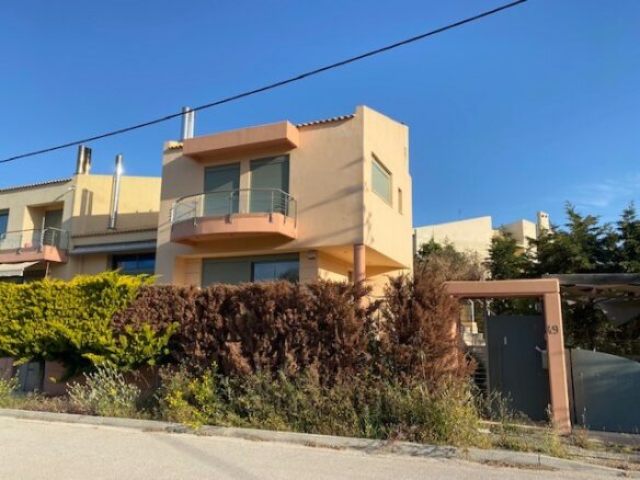 Maisonette In Greece (220 M²)