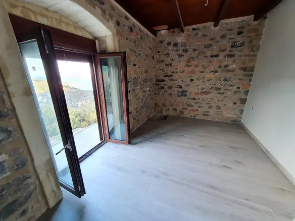 5-bedroom Detached House In Gazi, Greece (220 M²)