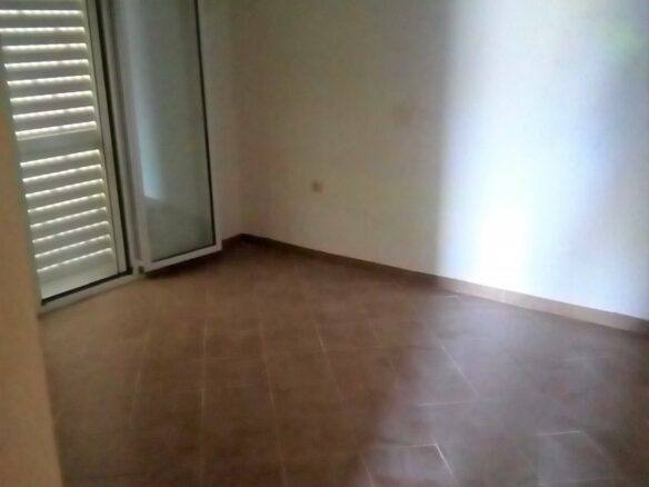 Flat In Greece (450 M²)