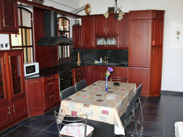 Business In Greece (500 M²)