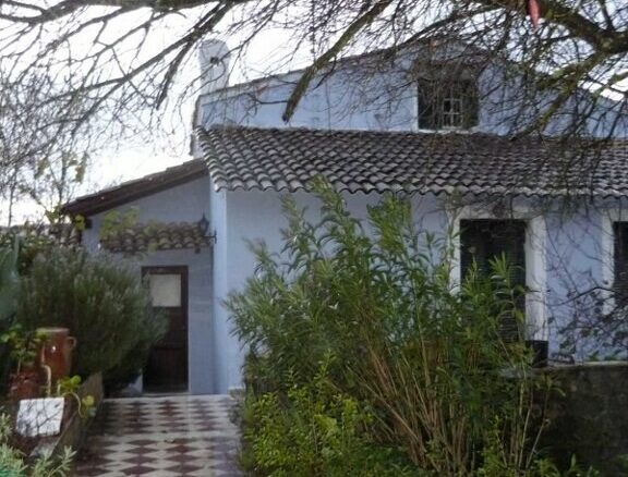 Detached House In Corfu, Greece (962 M²)