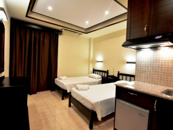 Hotel In Mallia, Greece (1.000 M²)
