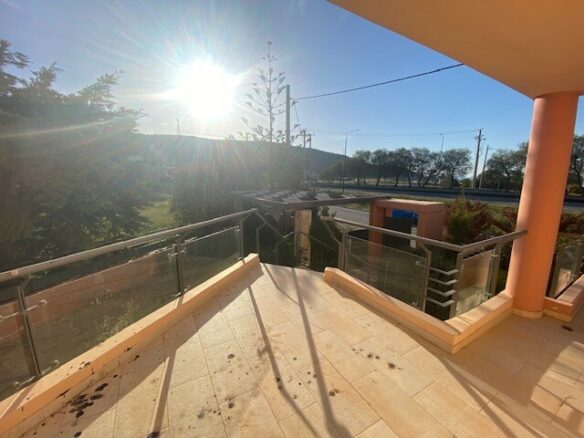 Maisonette In Greece (220 M²)