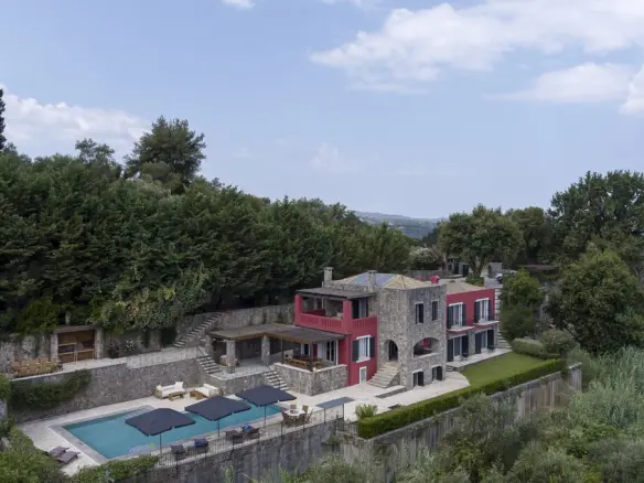 6-bedroom Villa In Corfu, Greece (350 M²)