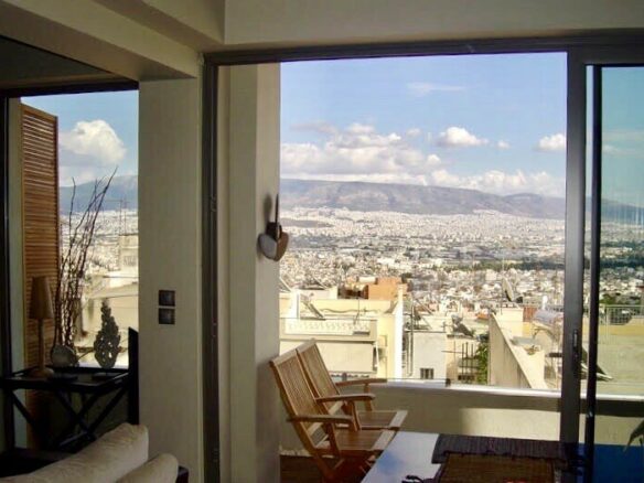 2-bedroom Flat In Agia Varvara, Greece (111 M²)