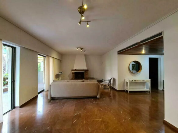Duplex In Zografou, Greece (160 M²)