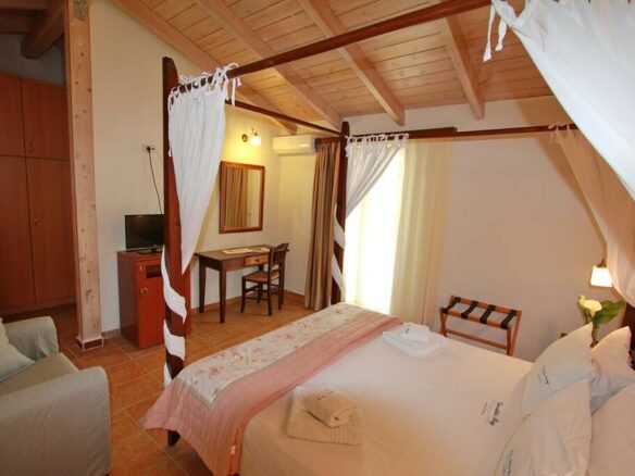 Hotel In Lefkada, Greece (840 M²)