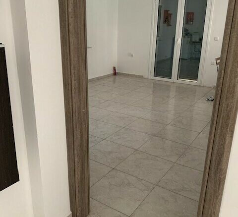 Flat In Aidipsos, Greece (396 M²)