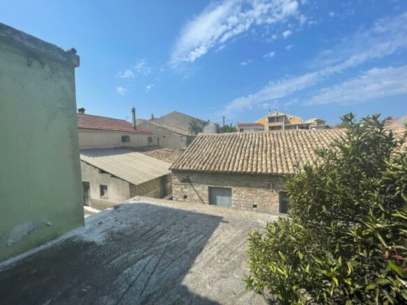 Detached House In Corfu, Greece (215 M²)