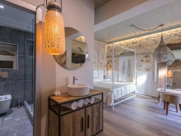 Business In Greece (360 M²)