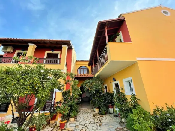 Hotel In Corfu, Greece (400 M²)