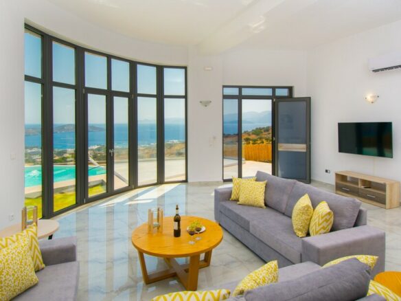 3-bedroom Villa In Elounda, Greece (250 M²)