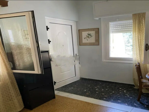 Flat In Greece (180 M²)