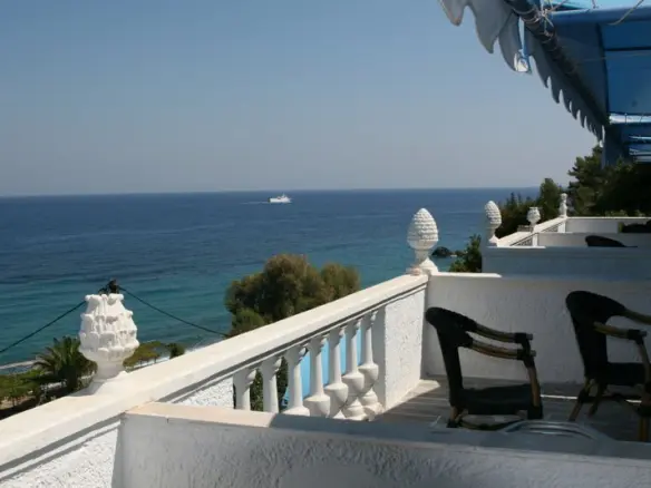 Hotel In Samos, Greece (480 M²)