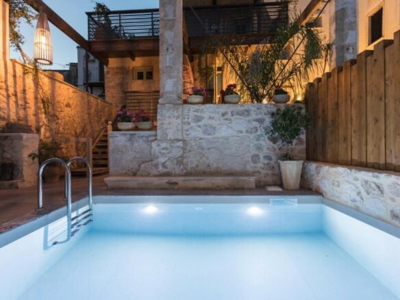 Business In Greece (360 M²)