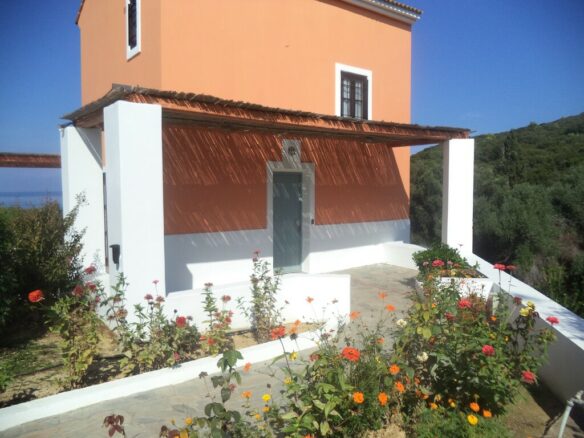 Complex In Kastro Killinis, Greece (210 M²)