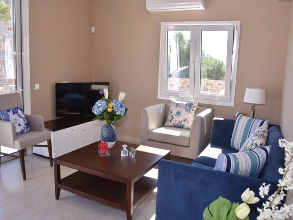 2-bedroom Maisonette In Neapoli, Greece (110 M²)
