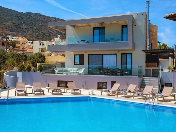 Villa In Chersonisos, Greece (330 M²)