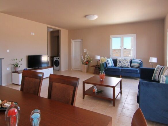 3-bedroom Villa In Neapoli, Greece (130 M²)