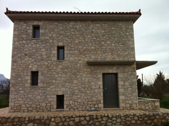Complex In Greece (600 M²)