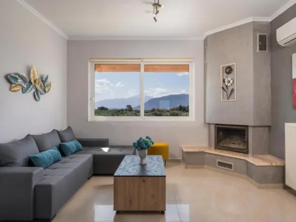 5-bedroom Business In Akrotiri, Greece (310 M²)