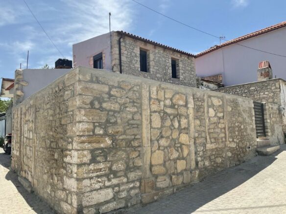 2-bedroom Detached House In Nikos Kazantzakis, Greece (74 M²)