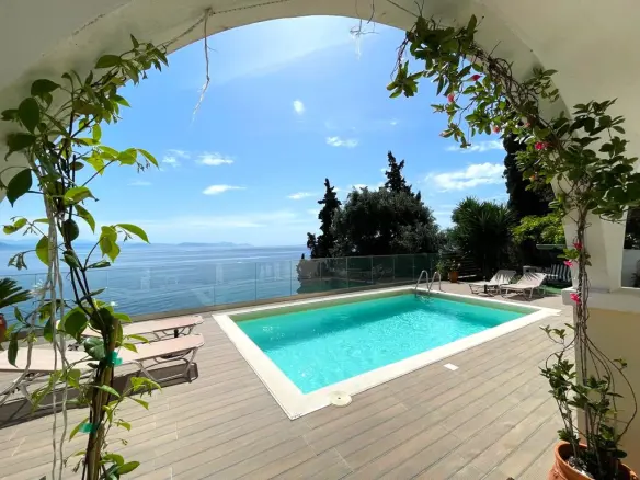 5-bedroom Villa In Corfu, Greece (255 M²)