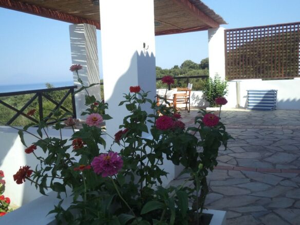 Complex In Kastro Killinis, Greece (210 M²)