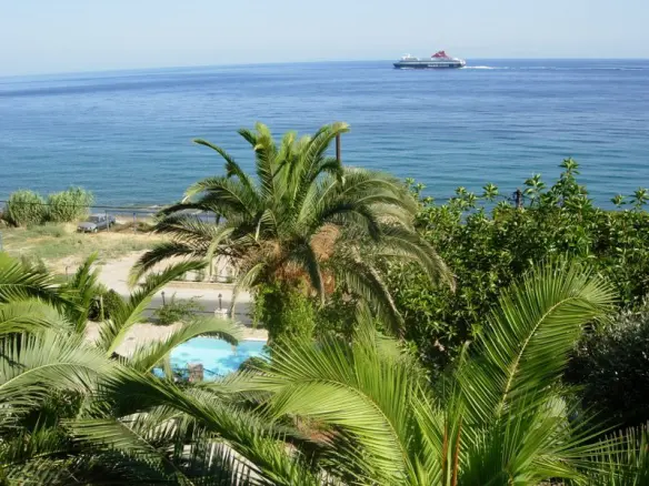 Hotel In Samos, Greece (480 M²)