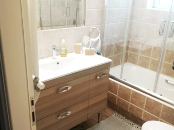 Flat In Greece (137 M²)