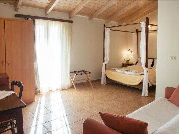 Hotel In Lefkada, Greece (840 M²)