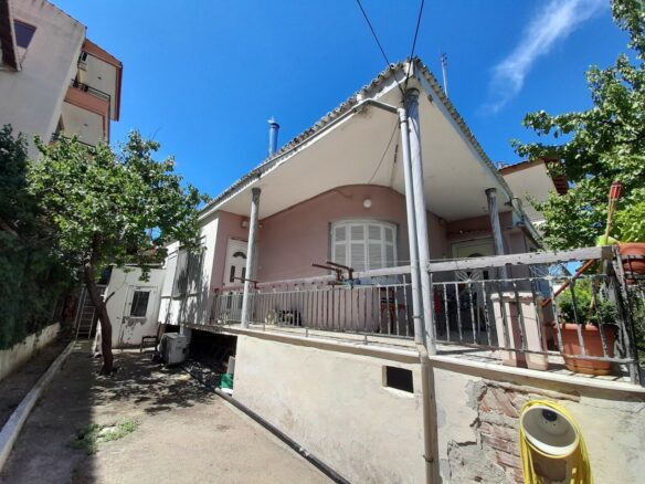 2-bedroom Detached House In Thermaikos, Greece (94 M²)