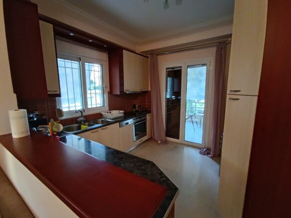 2-bedroom Flat In Vari – Varkiza, Greece (82 M²)