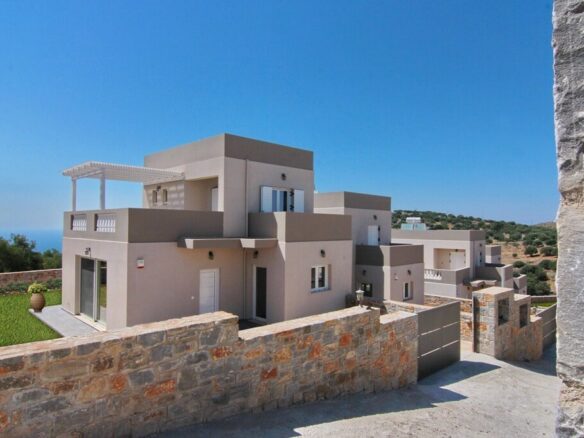 2-bedroom Maisonette In Neapoli, Greece (110 M²)