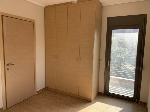 3-bedroom Maisonette In Panorama, Greece (150 M²)