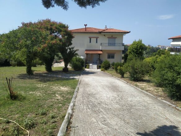 5-bedroom Detached House In Mikra, Greece (256 M²)