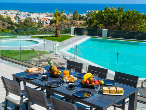 Villa In Chersonisos, Greece (330 M²)