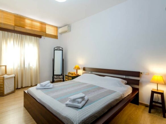 Business In Greece (800 M²)