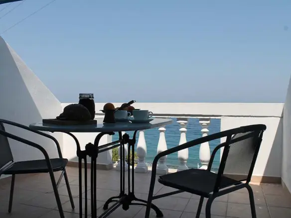Hotel In Samos, Greece (480 M²)