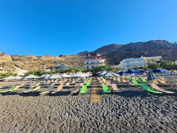 Business In Greece (272 M²)